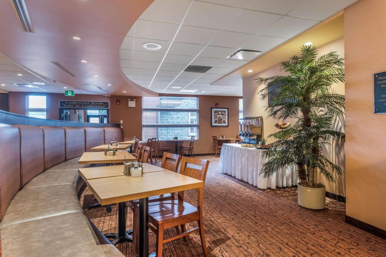 Best Western Plus, Bathurst Hotel & Suites Esterno foto