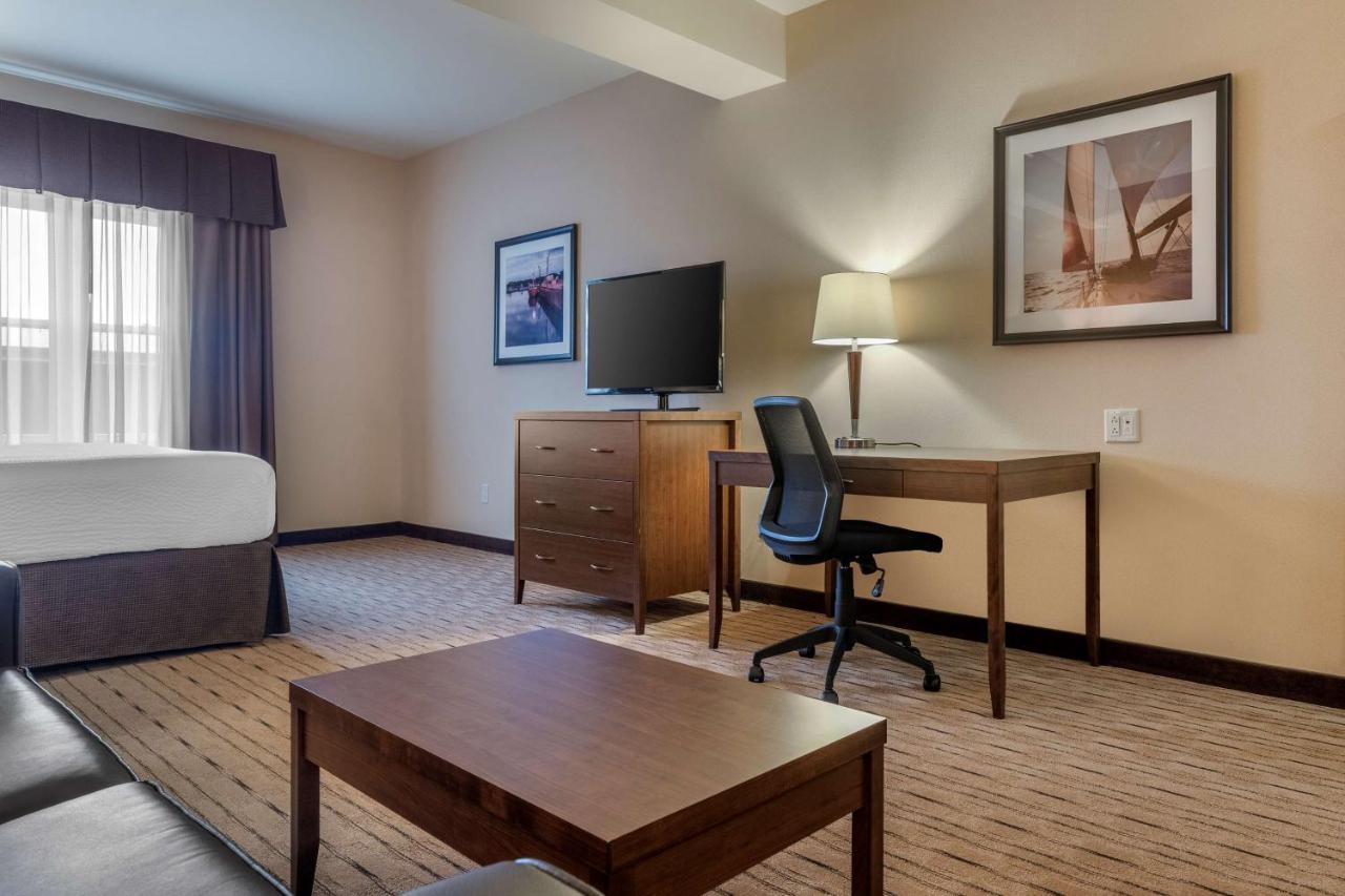 Best Western Plus, Bathurst Hotel & Suites Esterno foto