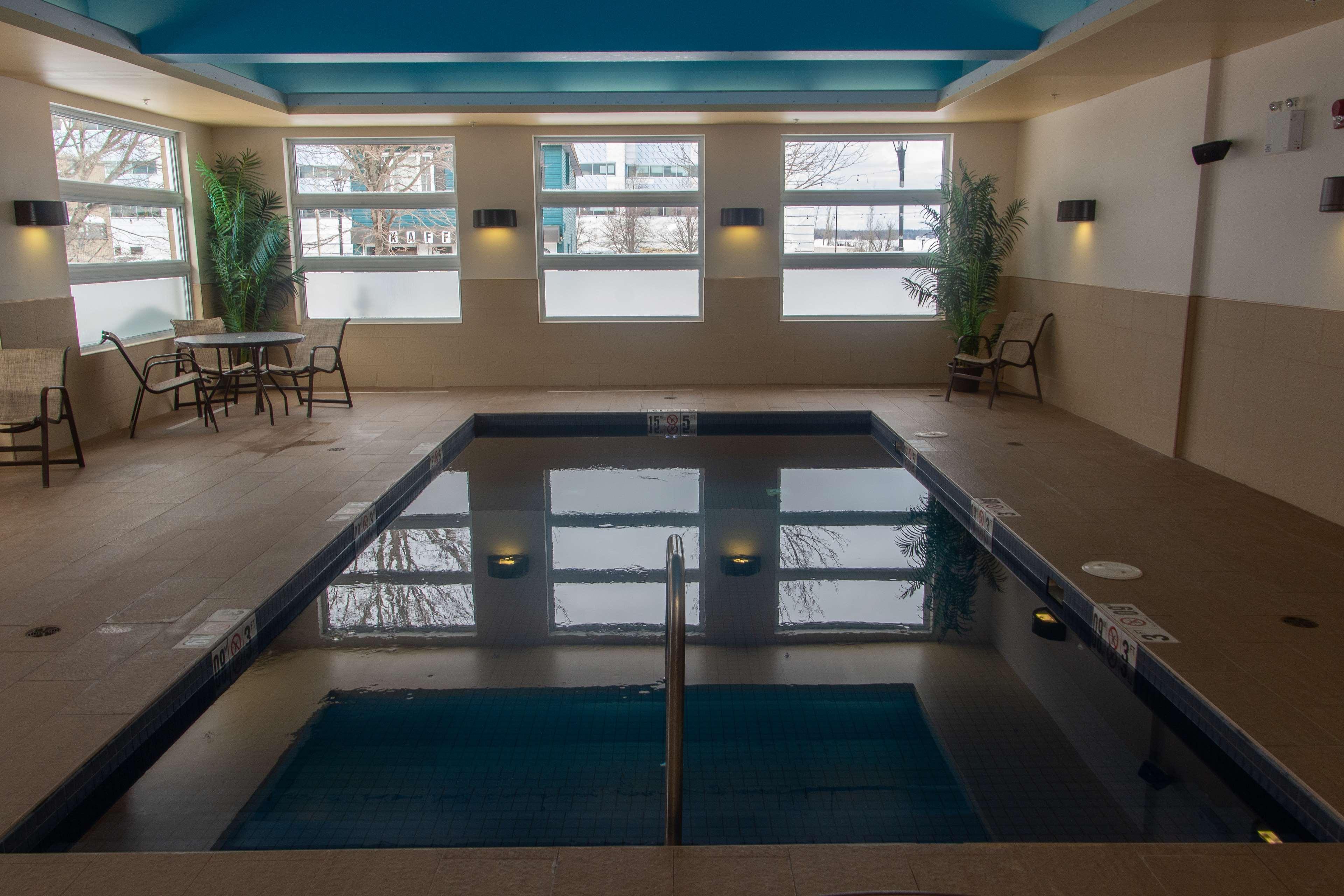 Best Western Plus, Bathurst Hotel & Suites Esterno foto