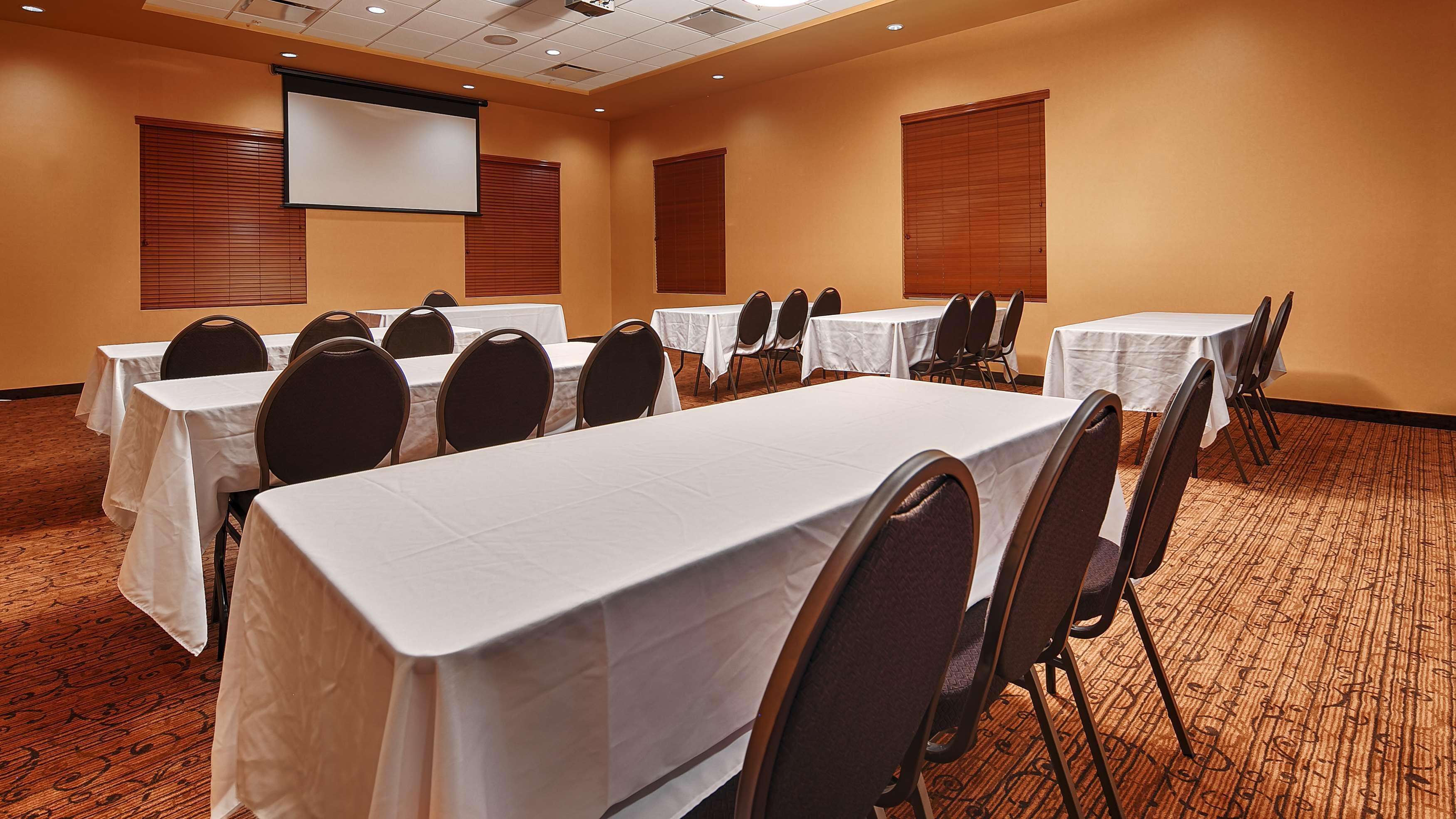 Best Western Plus, Bathurst Hotel & Suites Esterno foto