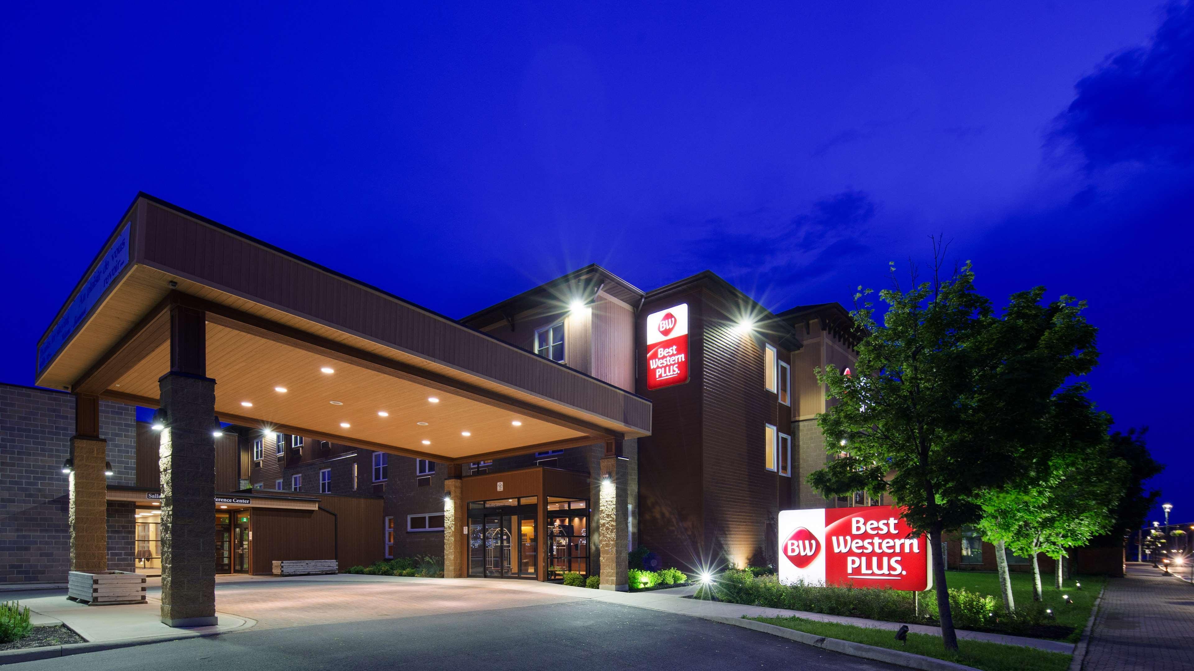 Best Western Plus, Bathurst Hotel & Suites Esterno foto